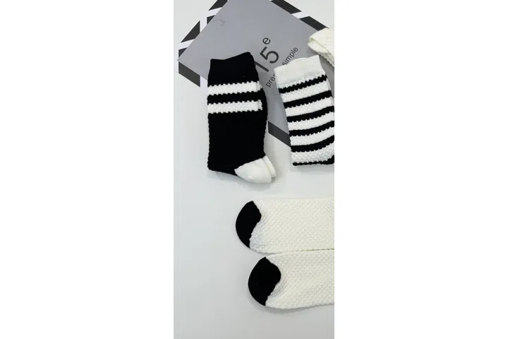 Representative commercial sample visual for Custom Crew Socks SKU 1158 in the DK Marketplace.